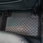 ESERNYŐ GUMI AUTÓS SZŐNYEG KÉSZLET AUDI Q2-HEZ (2017-)