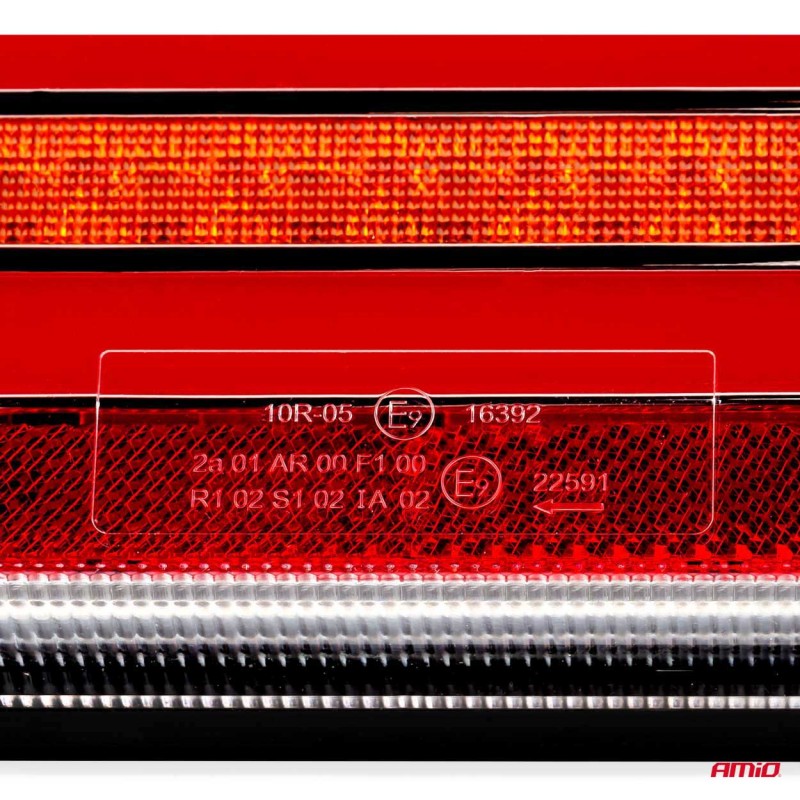 Lampă spate cu LED AMiO RCL-01-L dinamică, partea stângă