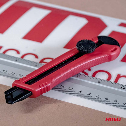 Cutter din oțel SK5 cu lamă neagră și mâner ABS 100x18x0.5mm AMIO-04813