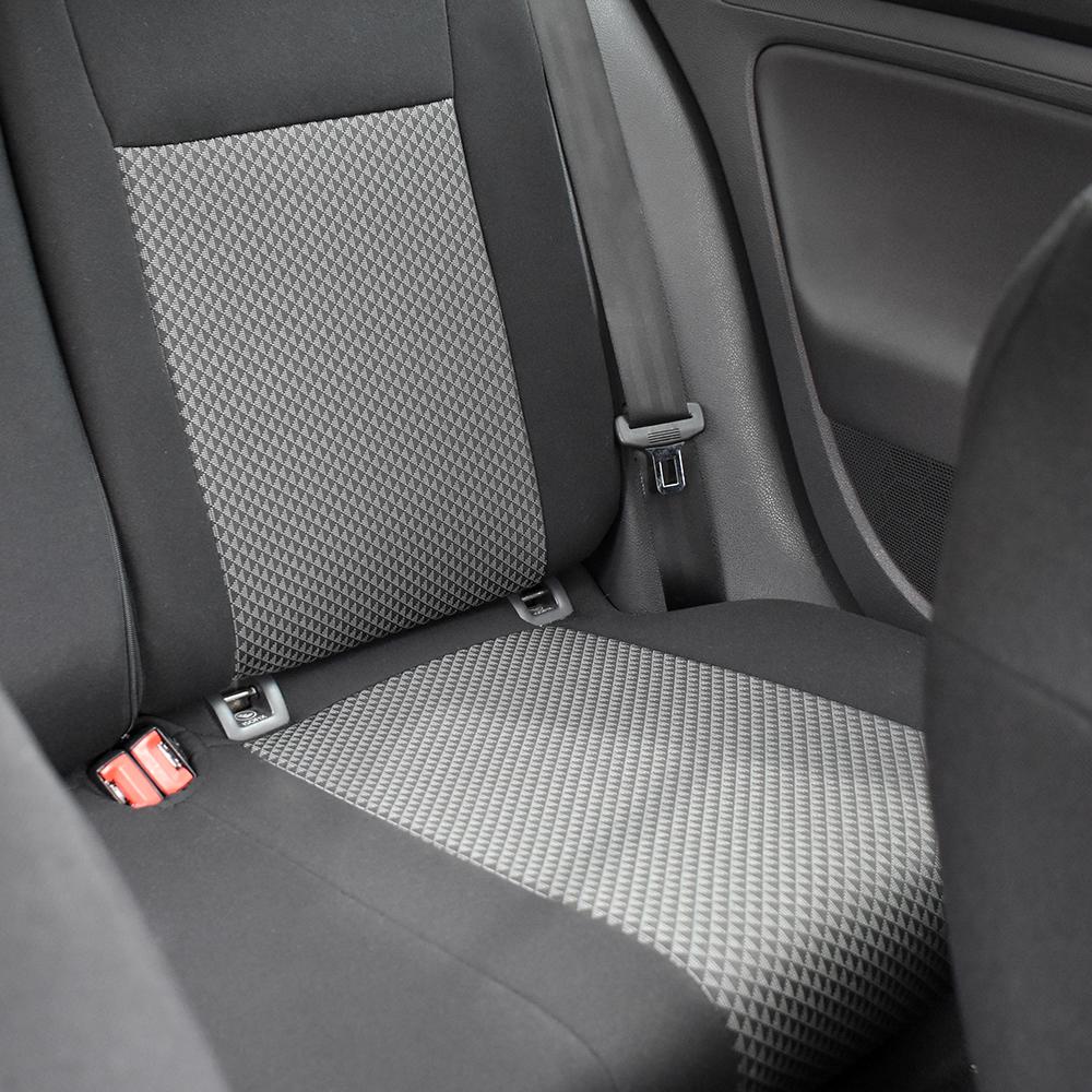 ESERNYŐ ÜLÉSHUZAT KÉSZLET FORD FOCUS II HATCHBACK 2004-2012 (OTT ÜLÉS. HÁTSÓ KARTÁMLA) ​​L ALAKÚ HÁTSÓ FEJTÁMLÁVAL