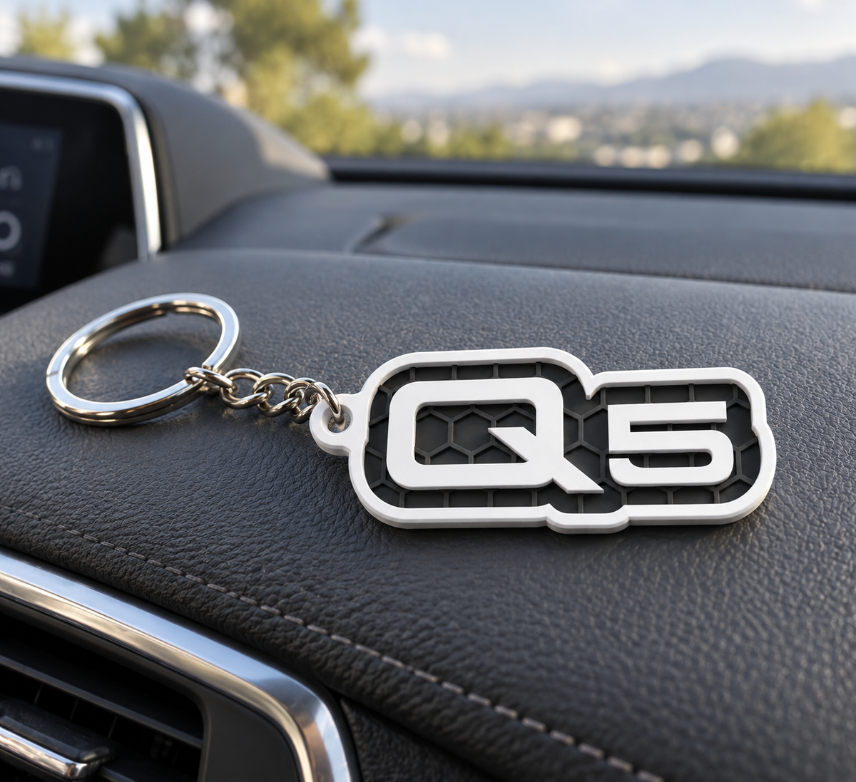 Breloc auto Audi Q5 cu lanț și inel
