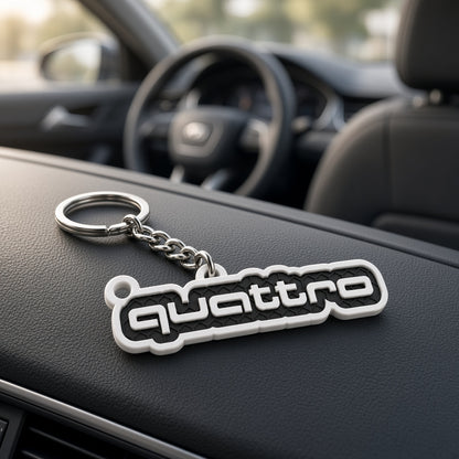 Breloc auto Audi quattro cu lanț și inel