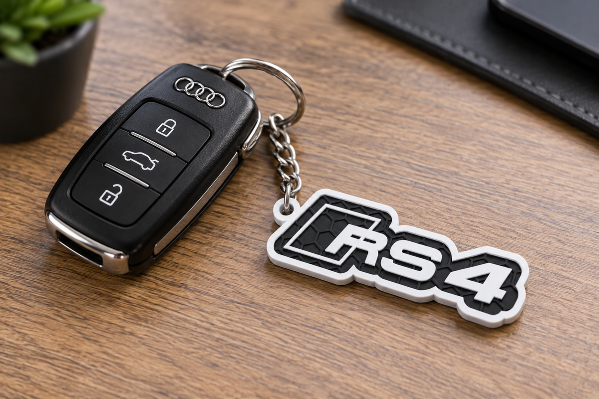 Breloc auto Audi RS4 cu lanț și inel
