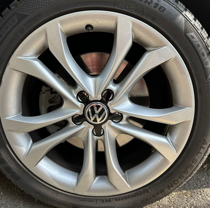 Capac jantă aliaj Volkswagen VW 135mm, pentru jantă Audi 4F0601165N