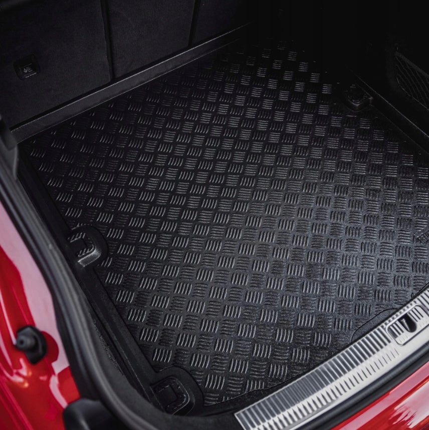 Szőnyegtálca csomagtartóhoz Porsche CAYENNE II Surround hangrendszer Bose, mélynyomó nélkül 2010 - 2017 | Porsche CAYENNE II Hybrid, mélynyomó nélkül 2016 -