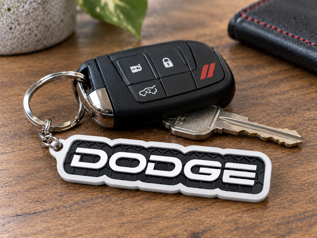 Breloc auto Dodge cu lanț și inel