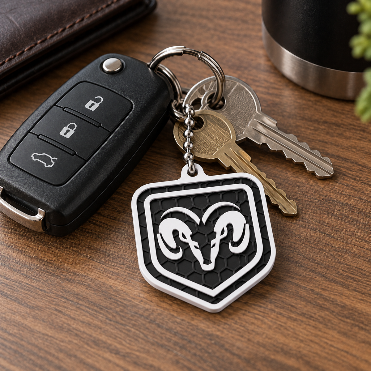 Breloc auto Dodge Ram cu lanț și inel