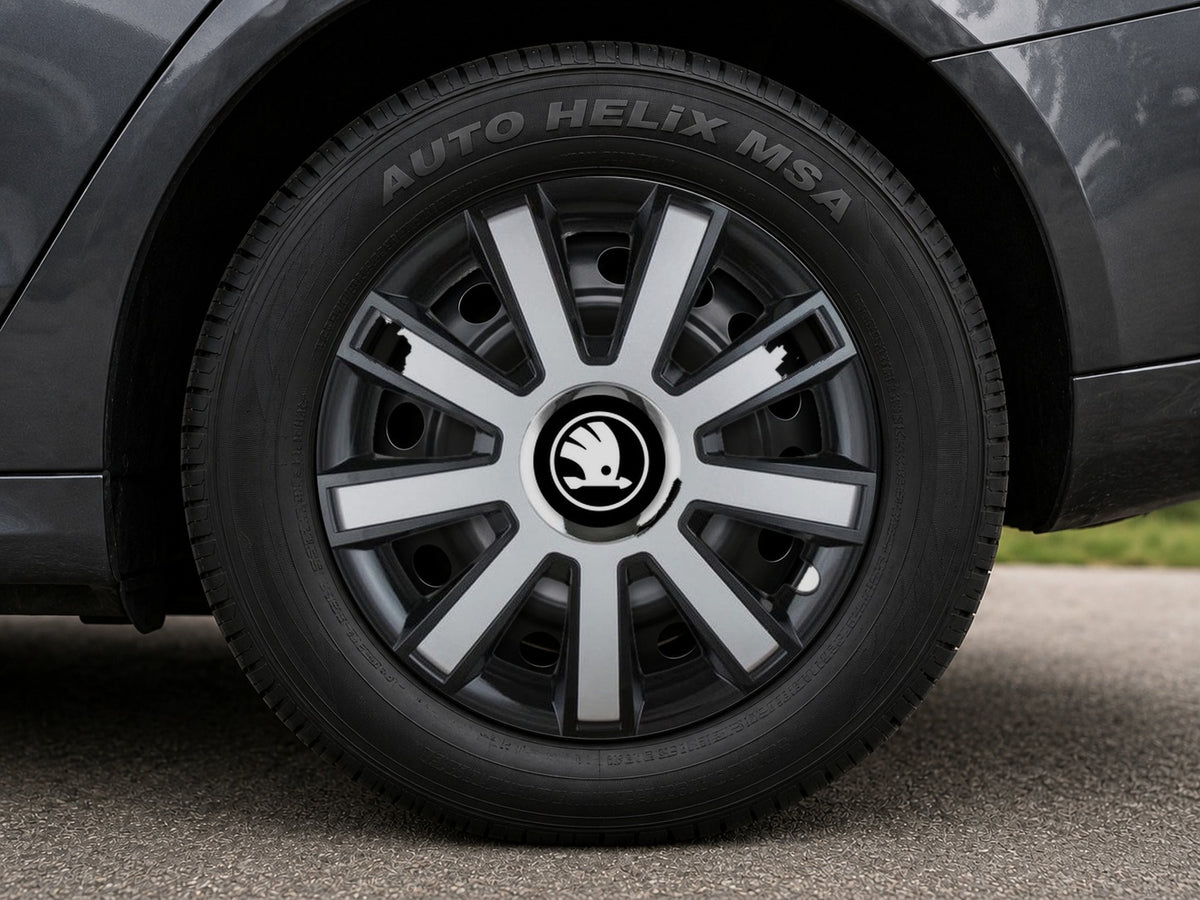 Set 4 capace roti Flash Gri-Negru R16 pentru gama auto Skoda Nou