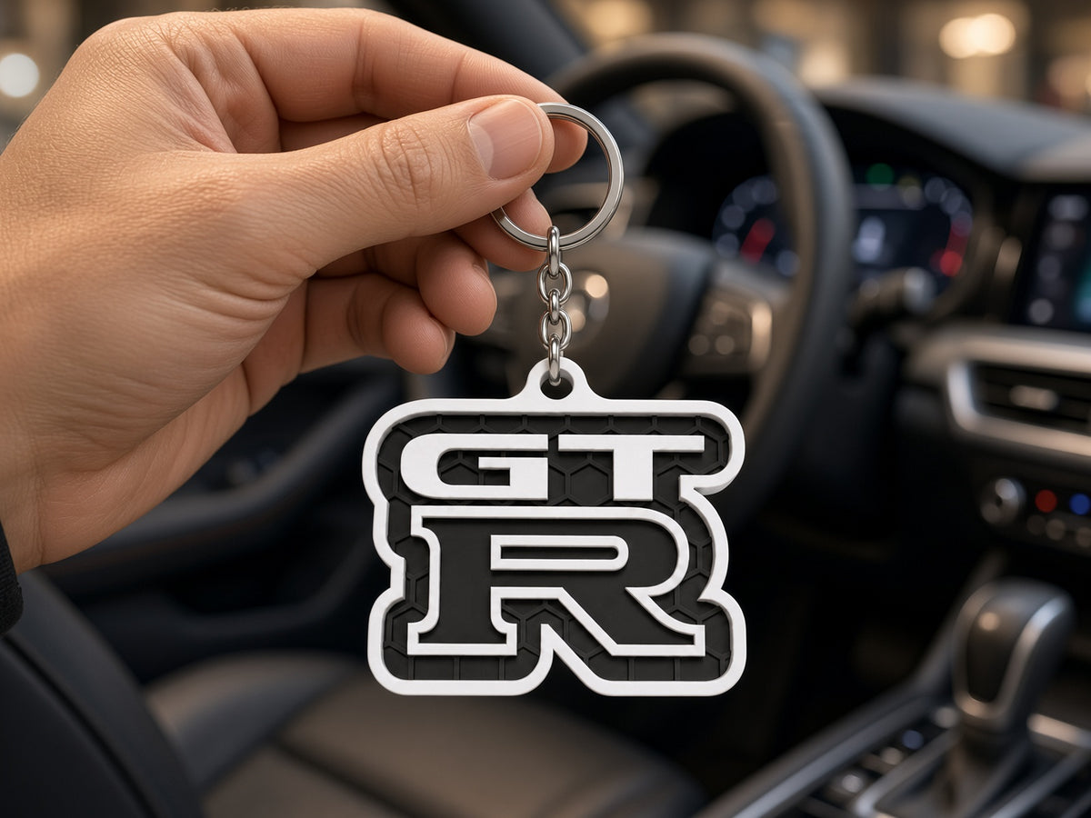 Breloc auto Nissan GT-R cu lanț și inel
