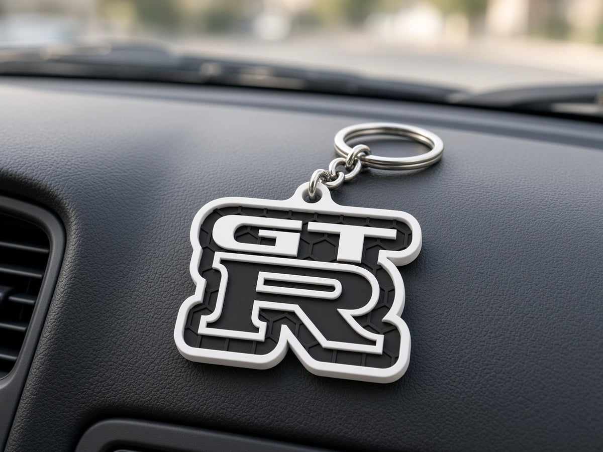 Breloc auto Nissan GT-R cu lanț și inel