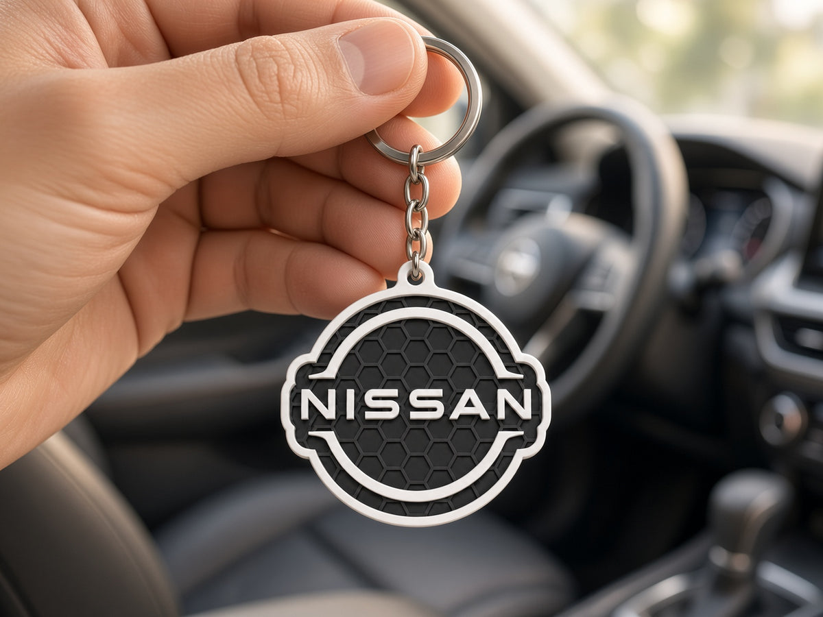 Breloc auto Nissan logo cu lanț și inel