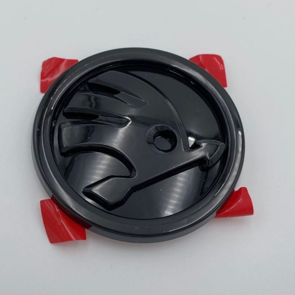 Set 2 embleme capotă/portbagaj Maf negru lucios 80mm x 90mm, pentru Skoda