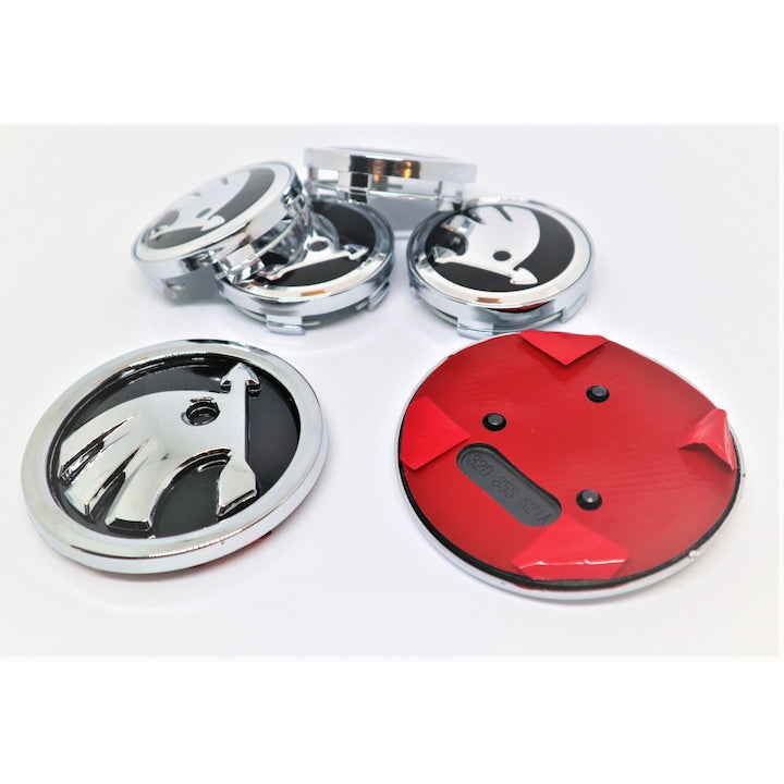 Set embleme sigle Skoda, 6 piese, negru - argintiu, capace jante 60 mm, sigla capota 90 mm, sigla portbagaj 80 mm