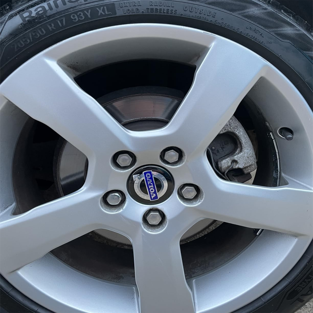 Set 4 Capace Centrului Roti 64mm pentru Volvo V40 V60 V90 S60 S40 V70 XC70 XC60 XC90, Rezistent la Apa si Praf, Anti-Rugina, Cod 4B0601170