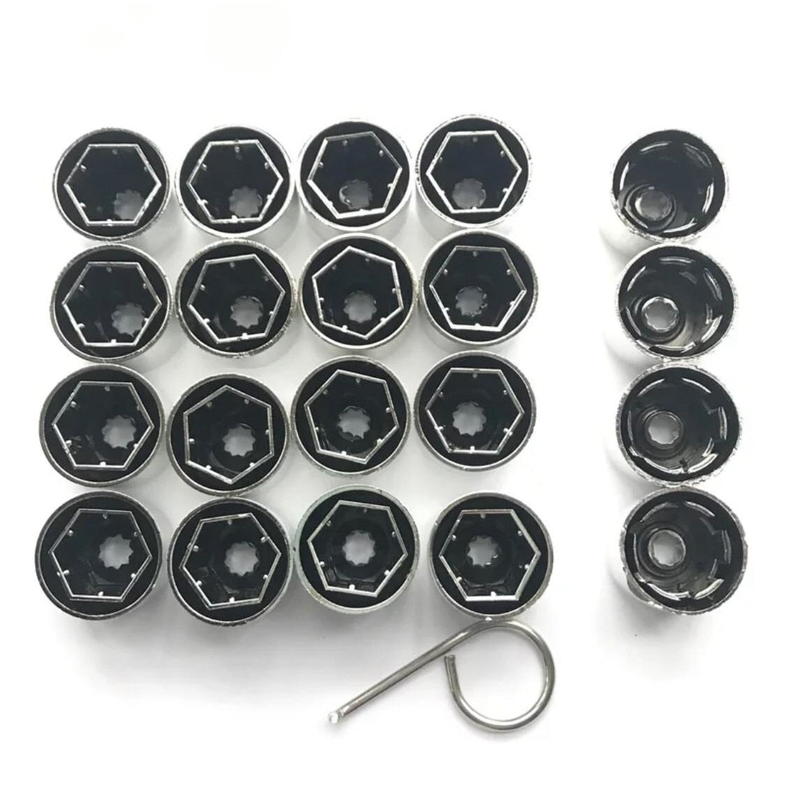 Set 20 capace prezoane pe 17 + cheie de scos capacele, argintii
