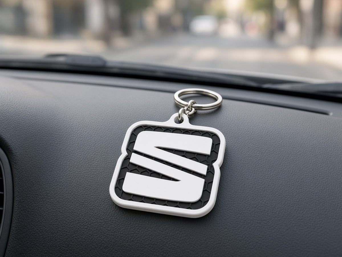 Breloc auto Seat logo cu lanț și inel