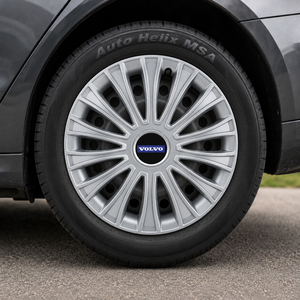 Set 4 Capace Roti 15 inchi (R15) Dino Gri, Compatibile cuVolvo