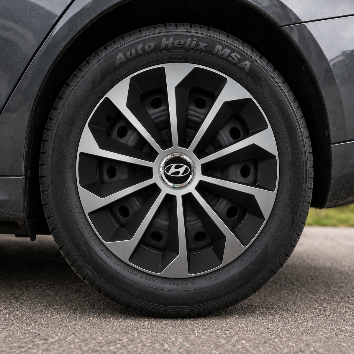 Set 4 Capace Roti 15 inchi (R15) Fame Gri-Negru, Compatibile Cu Hyundai
