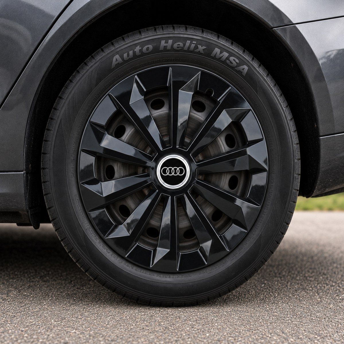 Set 4 Capace Roti 14 inchi (R14) Fame Negru, Compatibile Cu Audi