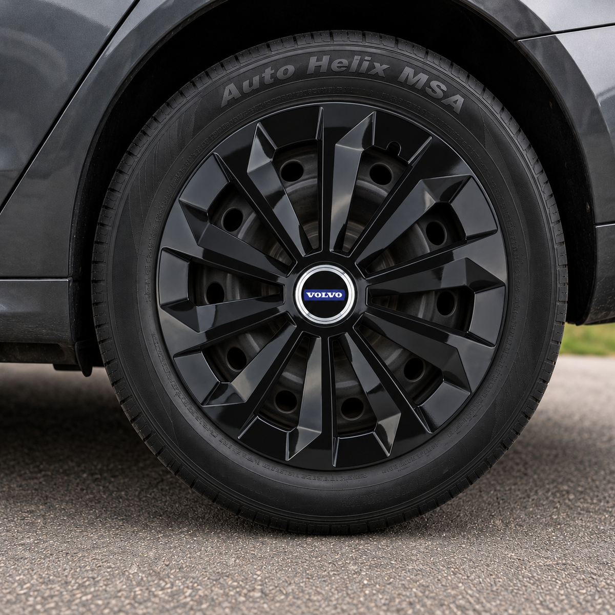 Set 4 Capace Roti 16 inchi (R16) Fame Negru, Compatibile Cu Volvo