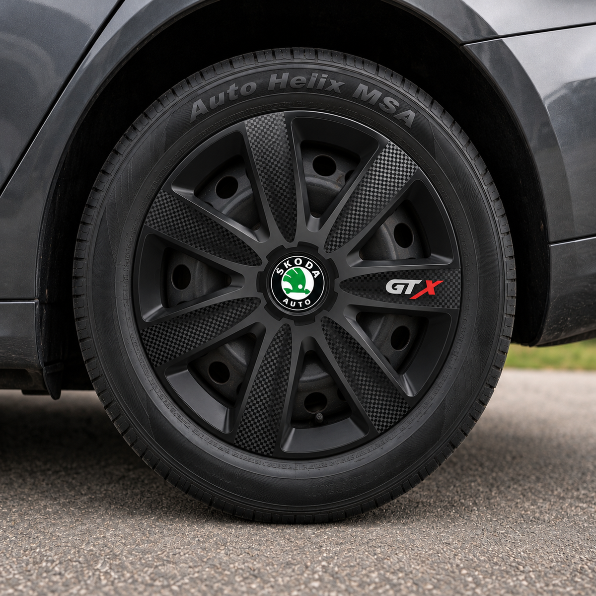 Set 4 Capace Roti GTX Negru Carbon Skoda, R15