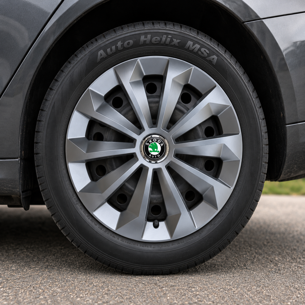 Set 4 Capace Roti 14 inchi (R14) Fame Gri, Compatibile Cu Skoda