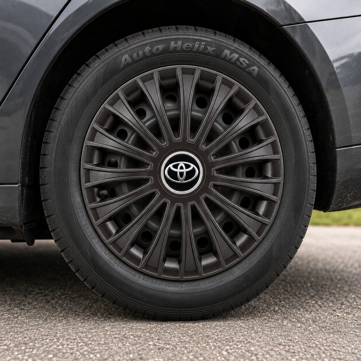 Set 4 Capace Roti, potrivite jantelor de R14, pentru Toyota, model dino Negru