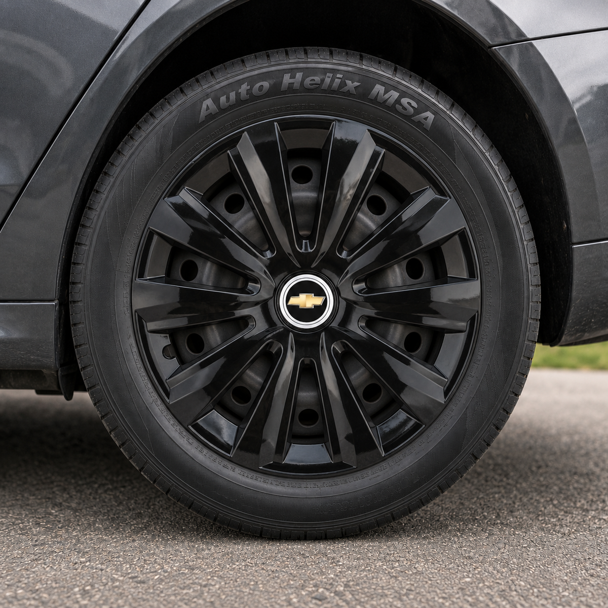 Set 4 Capace Roti, potrivite jantelor de R15, pentru Chevrolet, model delta negru