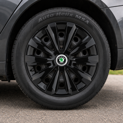 Set 4 Capace Roti, potrivite jantelor de R15, pentru Skoda, model delta negru
