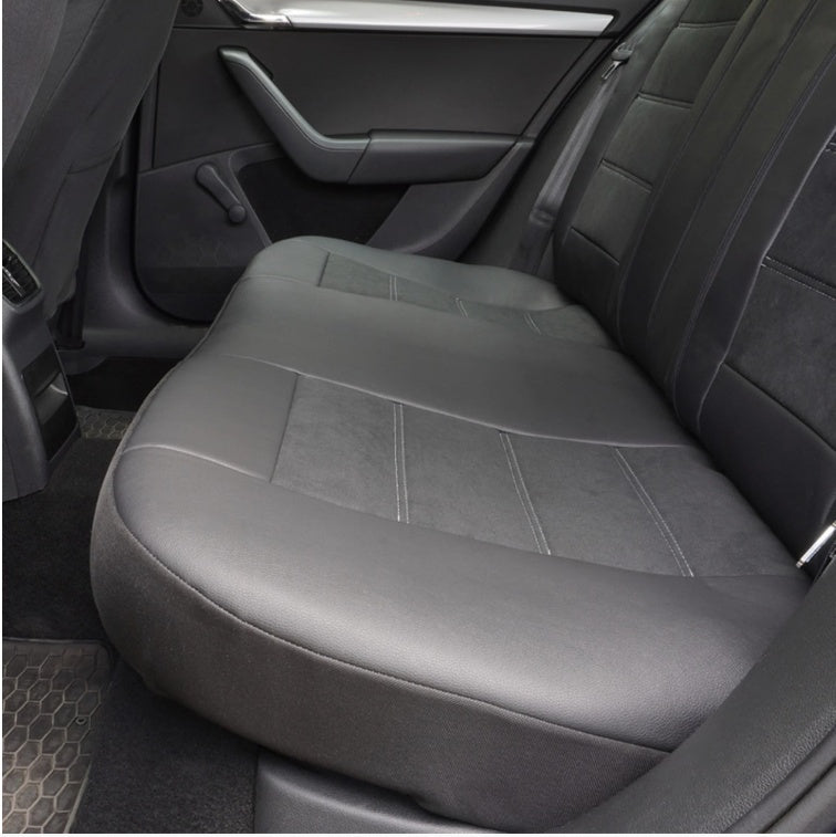 Set Huse Scaune Universale Din Piele Ecologică Si Alcantara Personalizate Cu Fiat, Negre