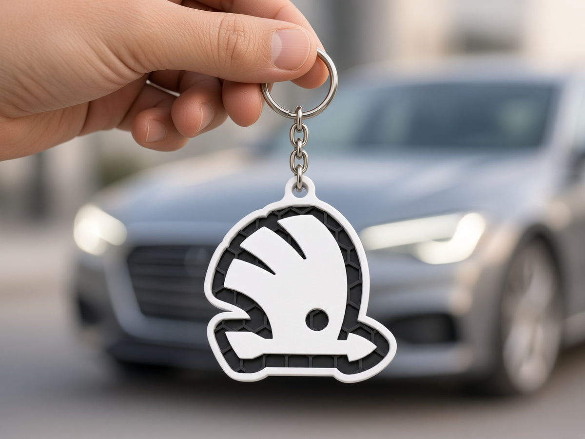 Breloc auto Skoda logo cu lanț și inel