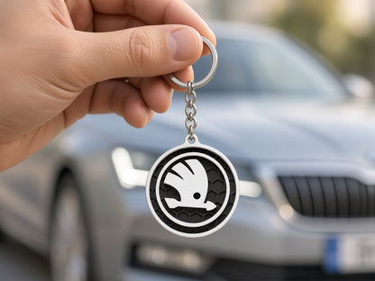 Breloc auto Skoda logo rotund cu lanț și inel
