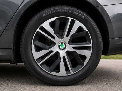 Set 4 Capace Roti 15 Inchi (R15) Raven Gri-Negru, Compatibile Cu Skoda