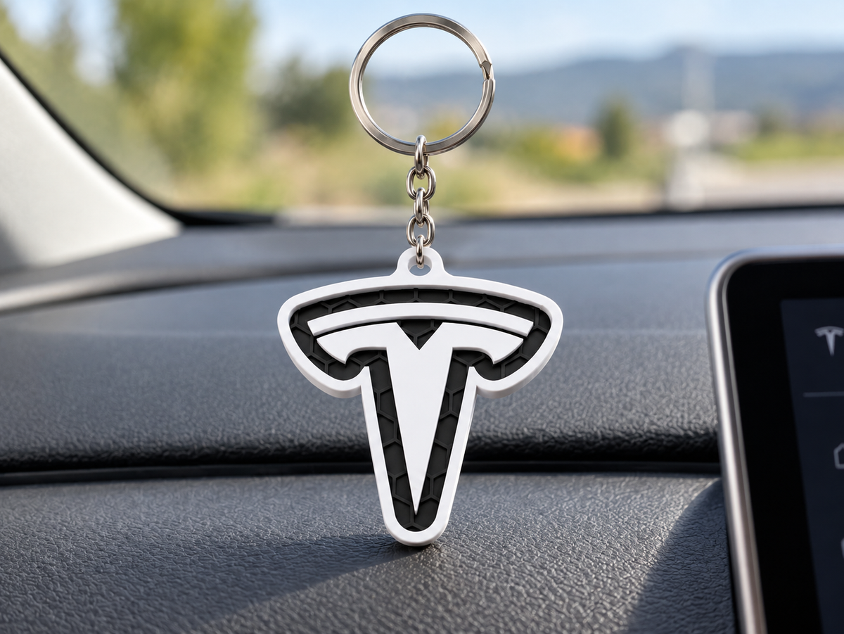 Breloc auto Tesla logo cu lanț și inel
