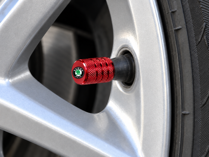 Set 4 Capacele Ventil Auto din Aluminiu cu Sigla Skoda - Rosu