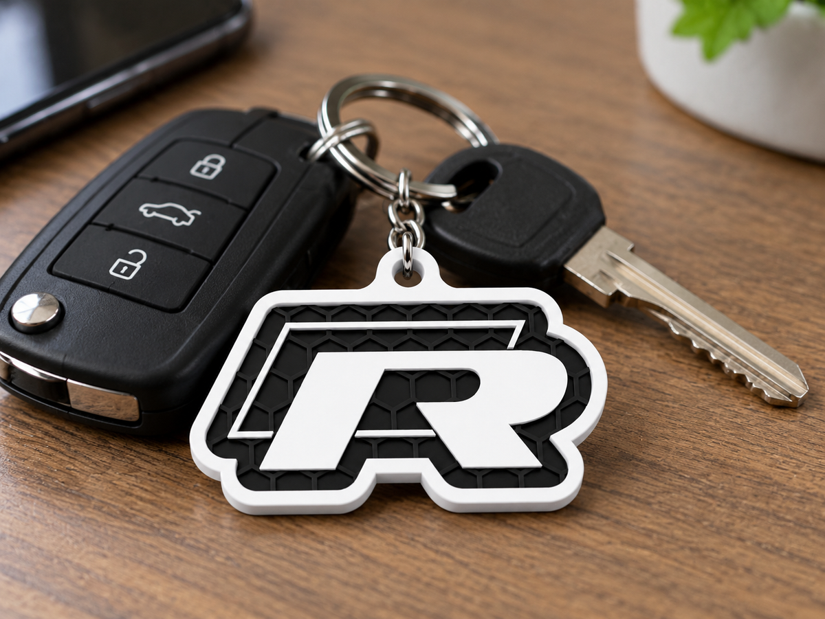 Breloc auto Volkswagen R cu lanț și inel