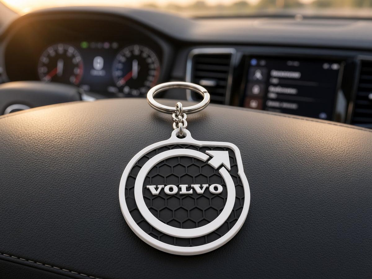 Breloc auto Volvo logo cu lanț și inel